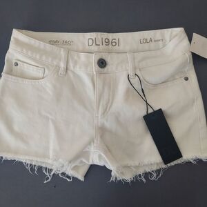 DL1061 off white shorts 4 way stretch